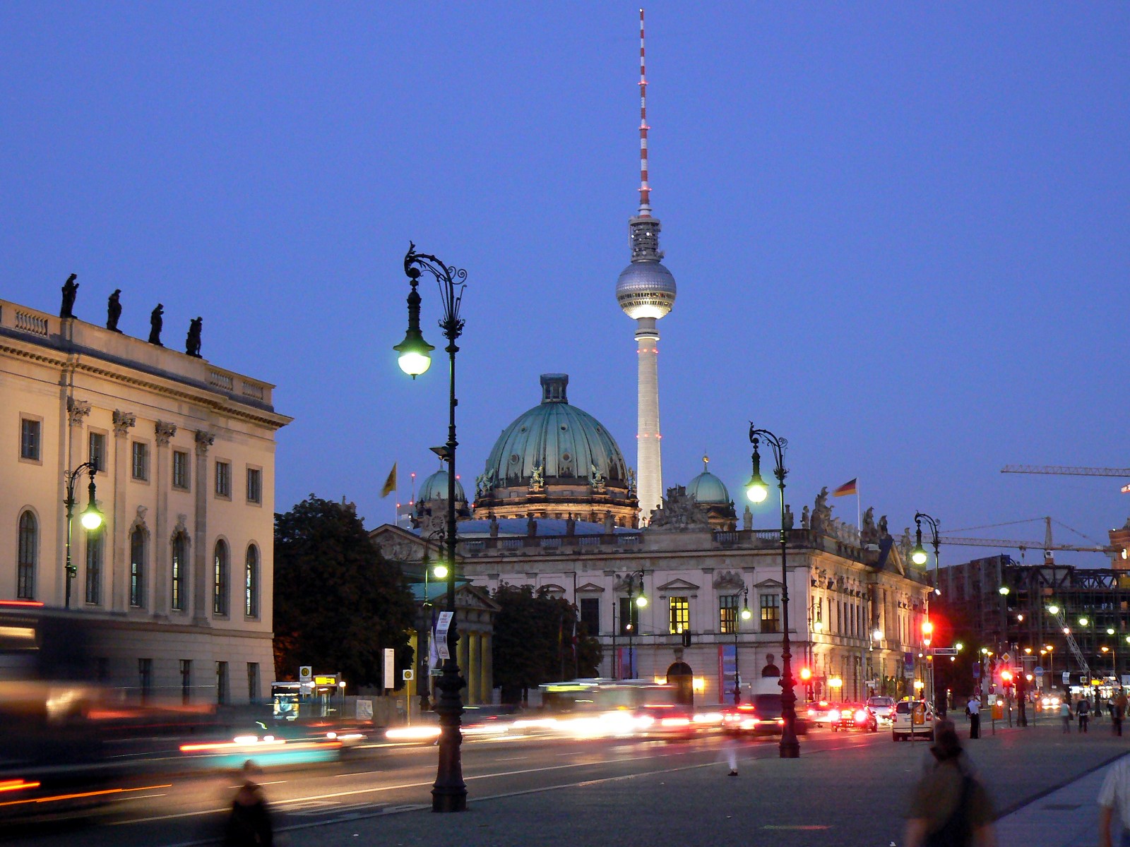 Autómentes lesz Berlin leghíresebb utcája