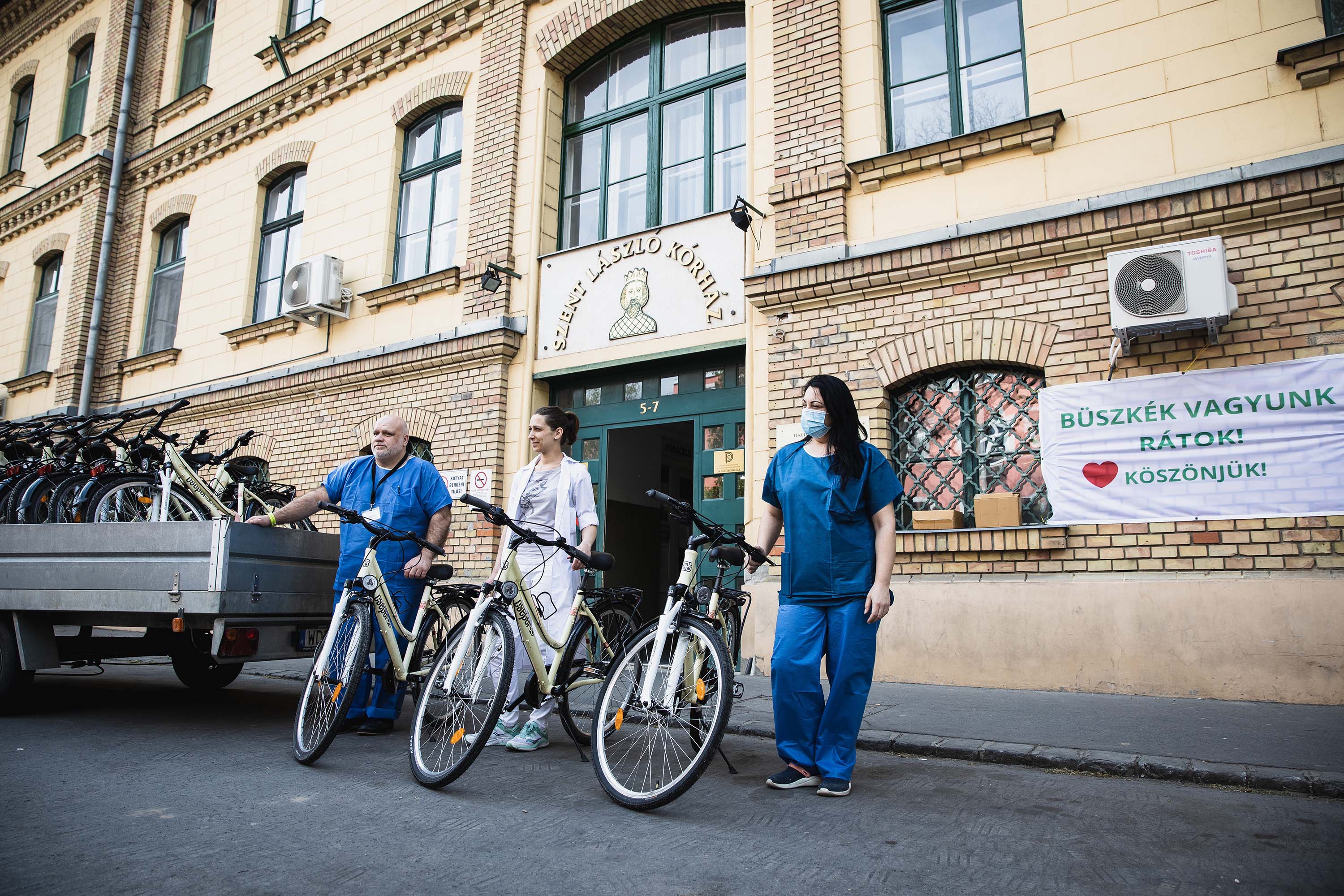 Adománybringákat kapnak egészségügyi és szociális dolgozók az idei Bringázz a Munkába kampányban