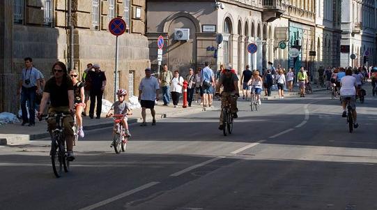 Bringázással megúszható az árvízi dugó! Bringázással megúszható az árvízi dugó!