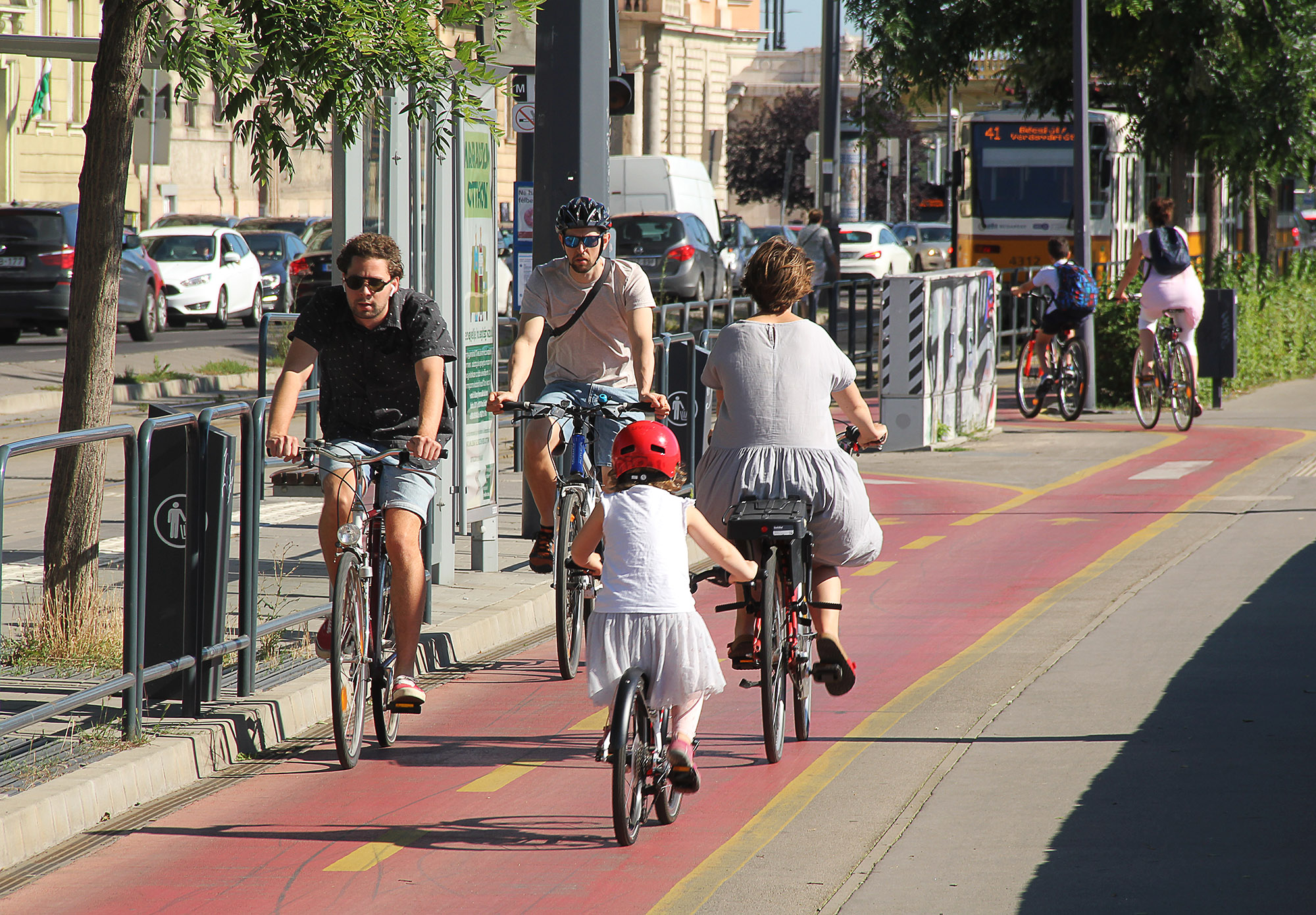 Akárhogy is nézzük, a bicikli jelentheti a városi közlekedés jövőjét