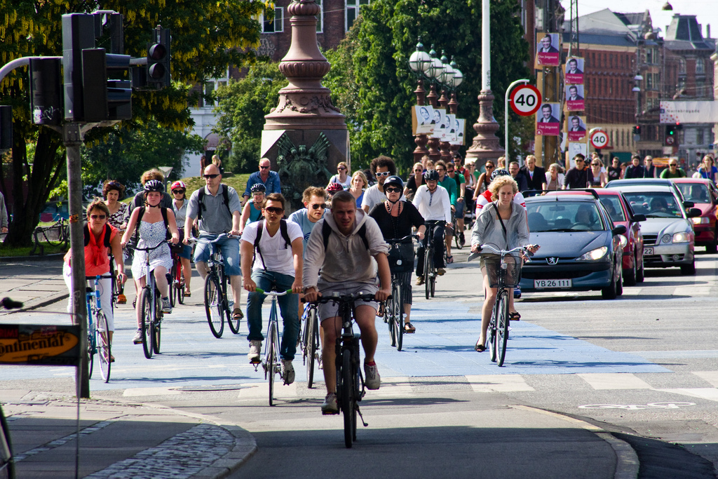 Többen járnak biciklivel Koppenhága belvárosában, mint ahányan autóval