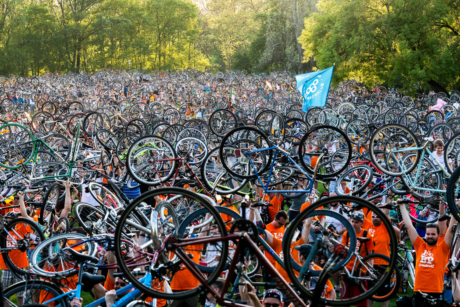 Köszönjük! 25000-en voltak a vasárnapi I bike Budapest bringás felvonuláson